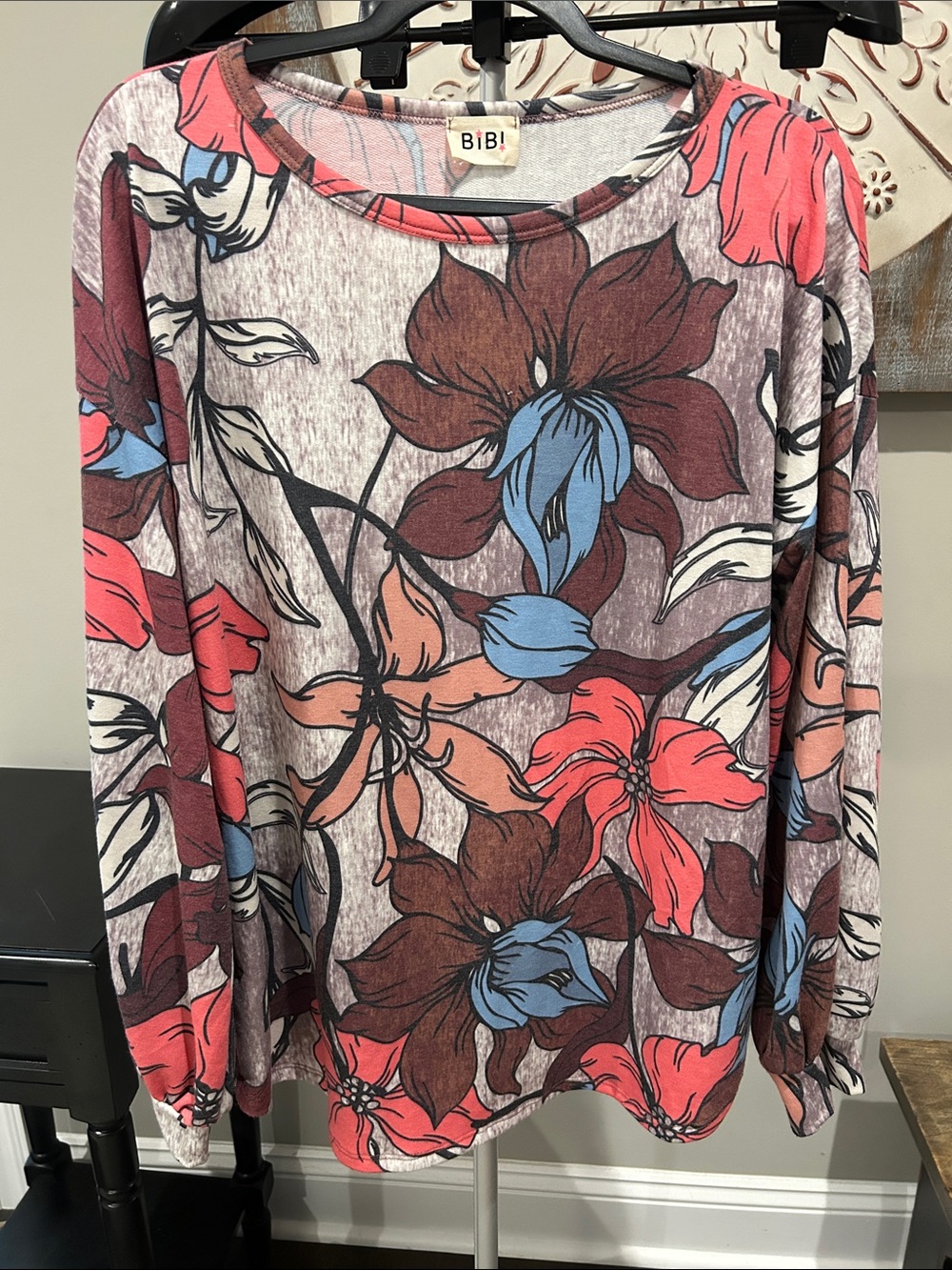 BiBi Floral Long Sleeve Scoop Neck Top in Brown, Coral & Blue Best for a Large